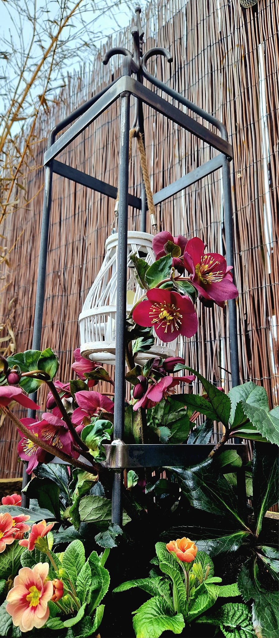 Rusty Hanging Lantern Obelisk